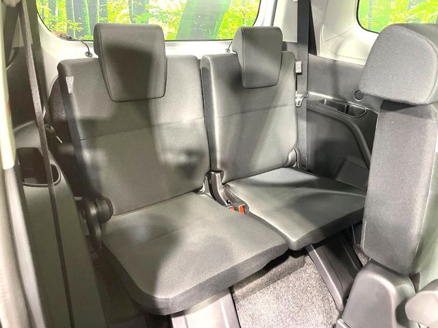 TOYOTA SIENTA HYBRID 2025