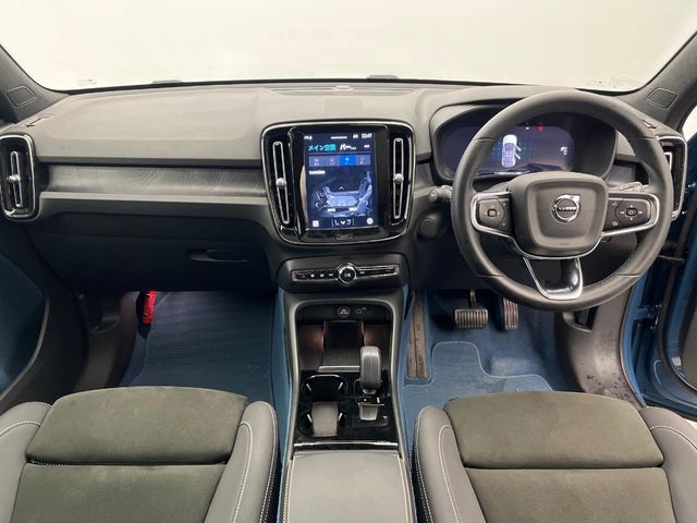 VOLVO VOLVO C40 2023