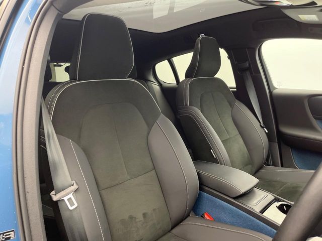 VOLVO VOLVO C40 2023