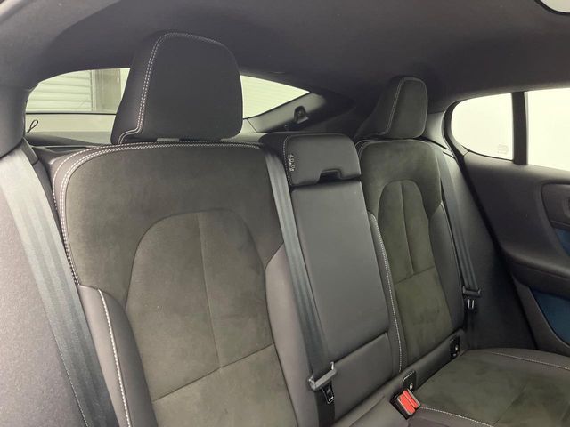 VOLVO VOLVO C40 2023