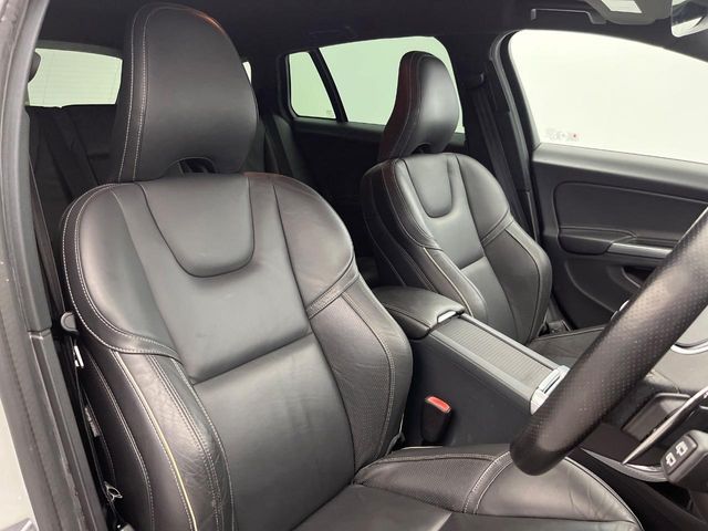 VOLVO VOLVO V60 2015