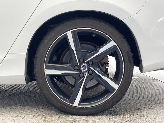 VOLVO VOLVO V60 2015