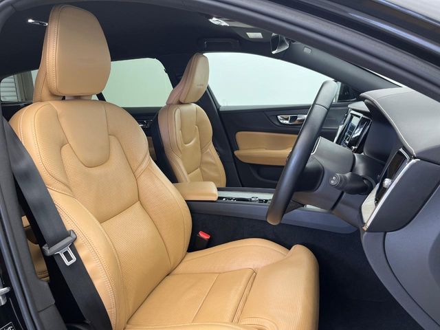 VOLVO VOLVO V60 2019