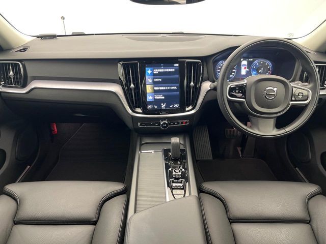 VOLVO VOLVO V60 2021