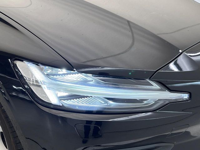 VOLVO VOLVO V60 2021