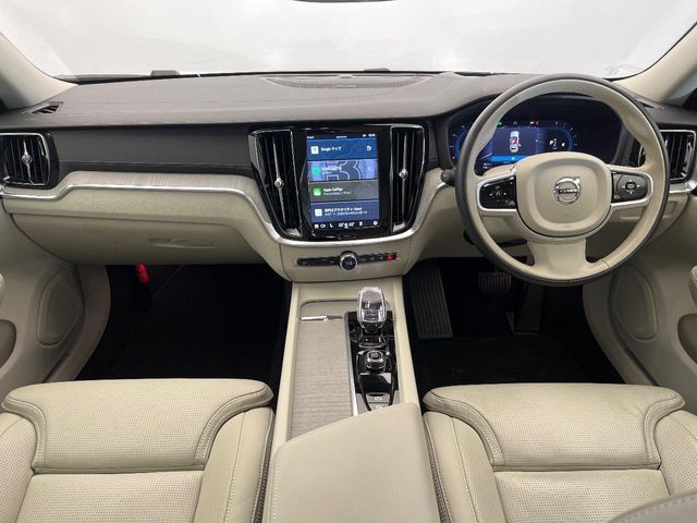 VOLVO VOLVO V60 2022