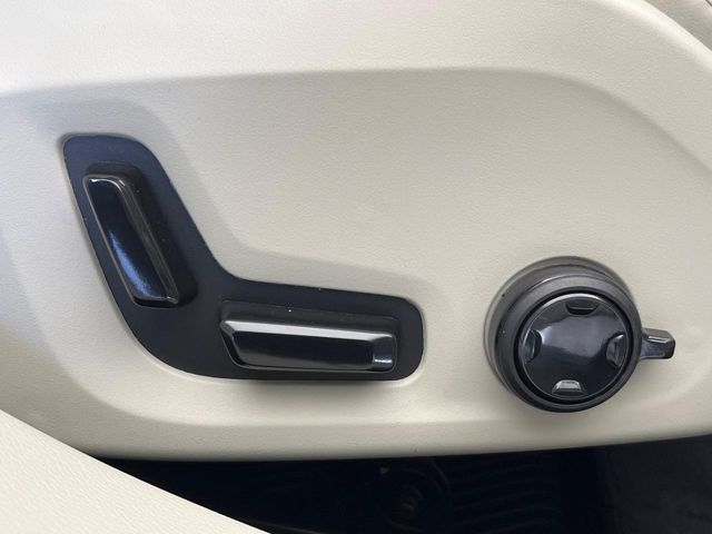 VOLVO VOLVO V60 2022