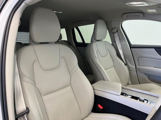 VOLVO VOLVO V60 2022