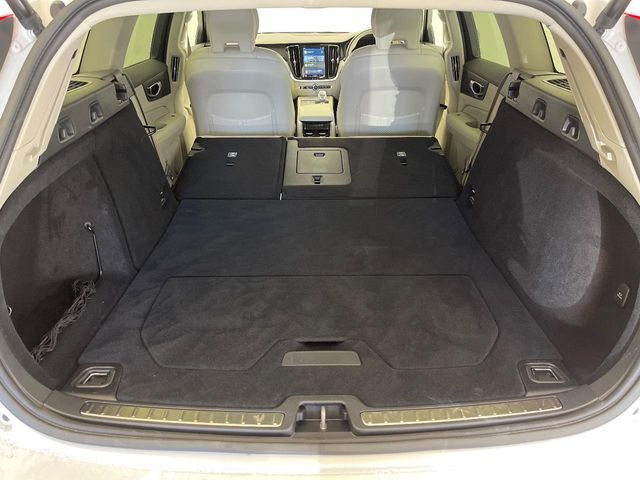 VOLVO VOLVO V60 2022