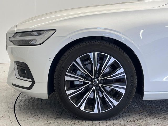 VOLVO VOLVO V60 2022