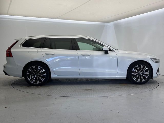 VOLVO VOLVO V60 2022