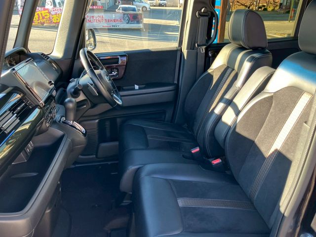 HONDA N BOX CUSTOM 2017