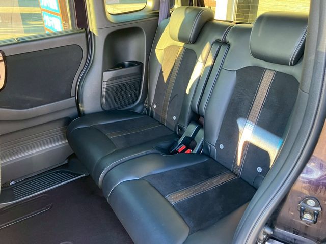 HONDA N BOX CUSTOM 2017