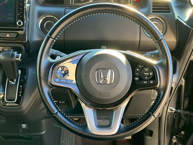 HONDA N BOX CUSTOM 2017