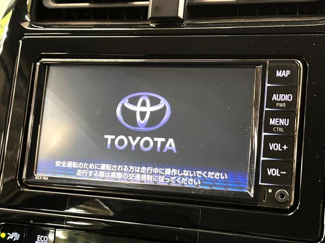 TOYOTA PRIUS 2022