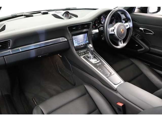 PORSCHE PORSCHE 911 2015