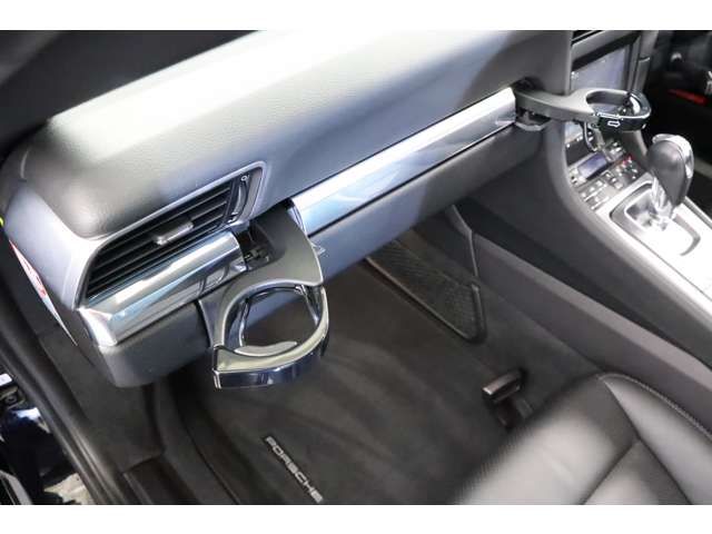 PORSCHE PORSCHE 911 2015