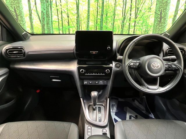 TOYOTA YARIS CROSS HYBRID 2025