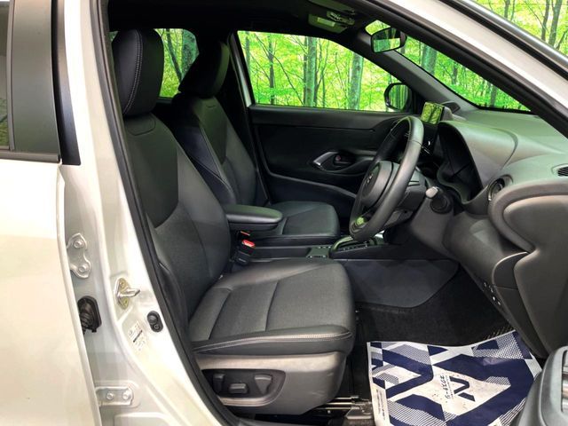 TOYOTA YARIS CROSS HYBRID 2025