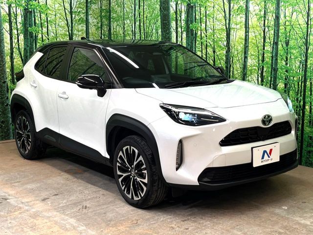 TOYOTA YARIS CROSS HYBRID 2025