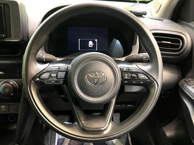 TOYOTA YARIS CROSS 2025