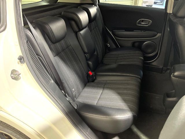 HONDA VEZEL HYBRID 2015