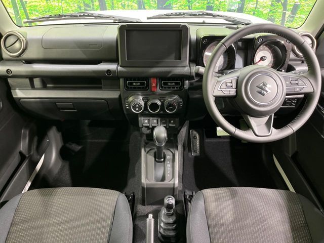 SUZUKI JIMNY NOMADE 2025