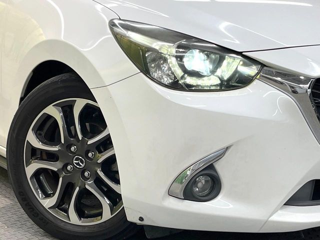 MAZDA DEMIO 2015