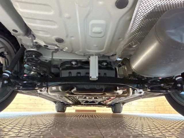 TOYOTA COROLLA CROSS HYBRID 2024