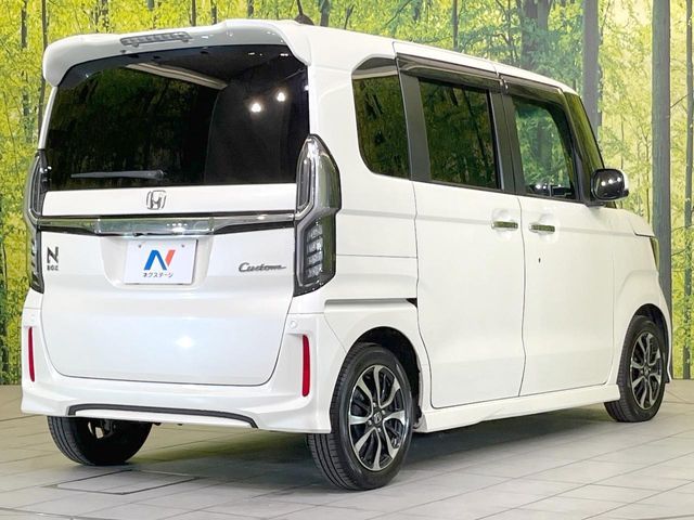 HONDA N BOX CUSTOM 2017