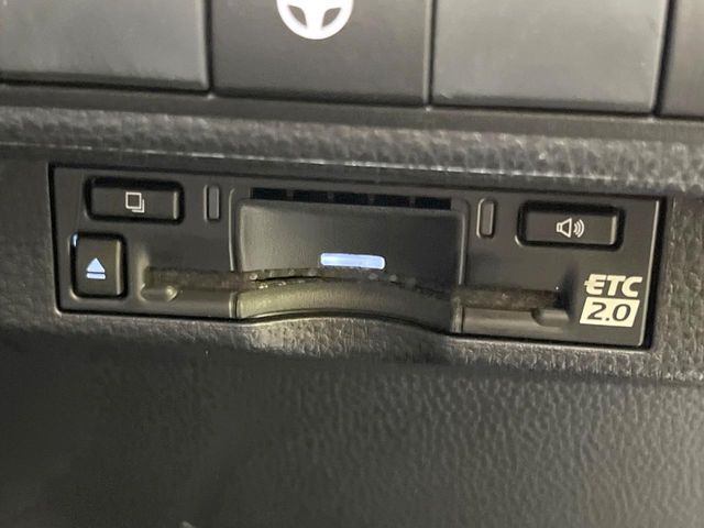 TOYOTA COROLLA sedan HYBRID 2023