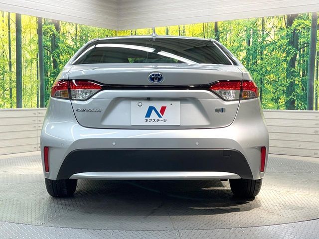 TOYOTA COROLLA sedan HYBRID 2023