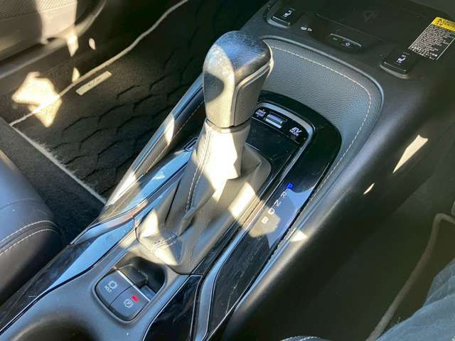 TOYOTA COROLLA TOURING HYBRID 2020