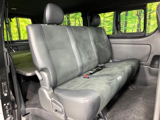 TOYOTA HIACE van 4WD 2023