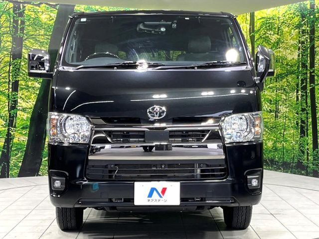 TOYOTA HIACE van 4WD 2023