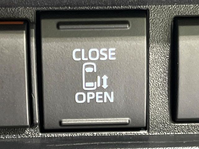 TOYOTA SIENTA HYBRID 2024