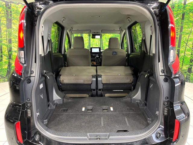 TOYOTA SIENTA HYBRID 2024