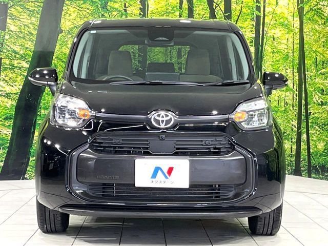 TOYOTA SIENTA HYBRID 2024