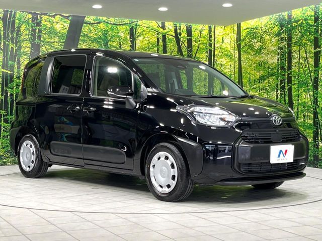 TOYOTA SIENTA HYBRID 2024