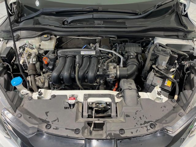 HONDA VEZEL HYBRID 2014