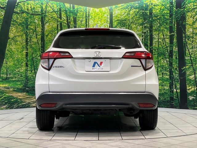 HONDA VEZEL HYBRID 2016