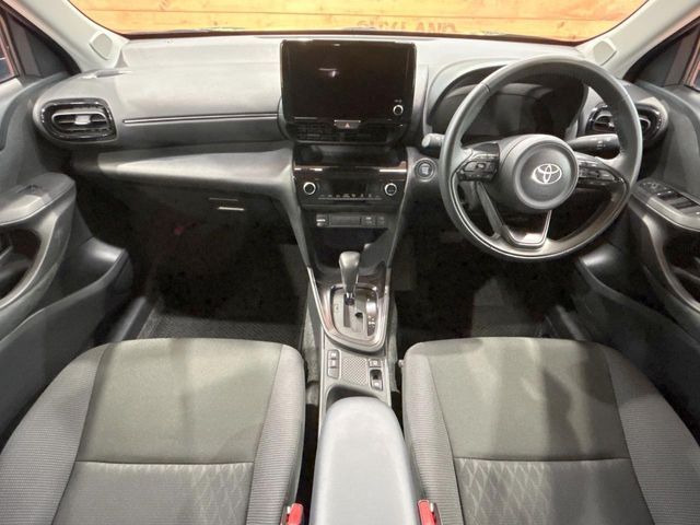 TOYOTA YARIS CROSS 2025