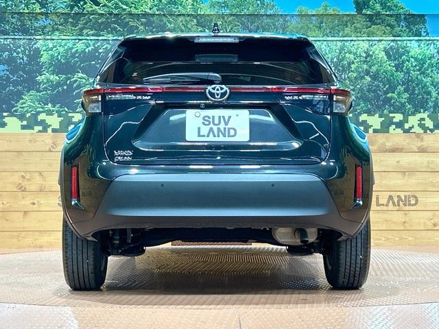 TOYOTA YARIS CROSS 2025