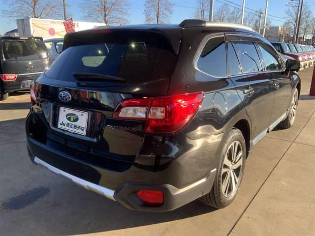 SUBARU LEGACY OUTBACK 2018