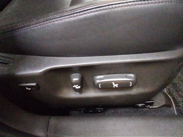 TOYOTA CROWN sedan 2011