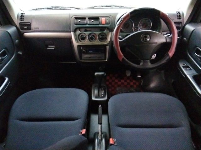 HONDA VAMOS HOBIO 2011