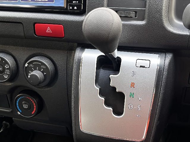 TOYOTA HIACE wagon 2023