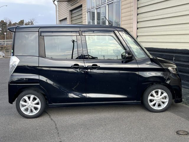 NISSAN DAYZ ROOX 4WD 2017