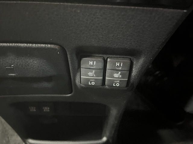 TOYOTA NOAH HYBRID 2019