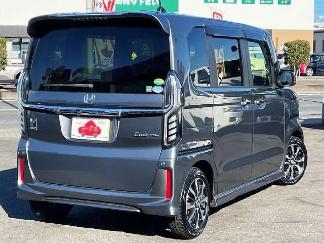 HONDA N BOX CUSTOM 2018